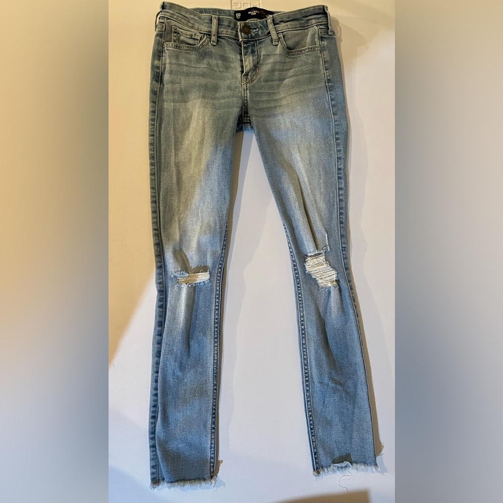 Hollister Junior Jeans 00 23 Distressed Crop Light Blue Denim Ankle  NWT